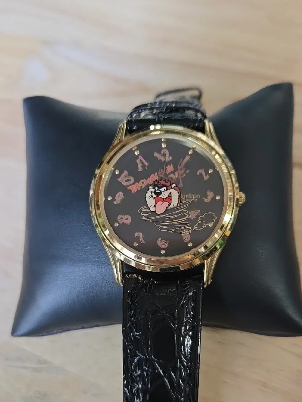 Vintage 1992 Warner Bros Tazmanian Devil Watch